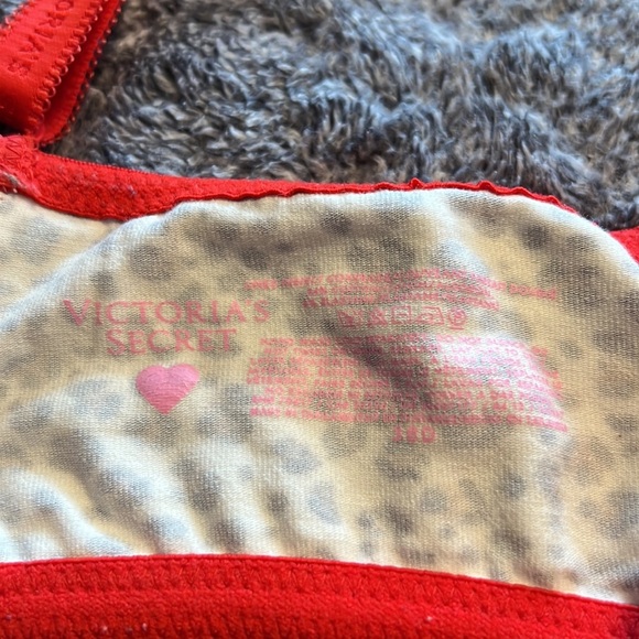 Victoria’s Secret wire bra - Picture 3 of 3